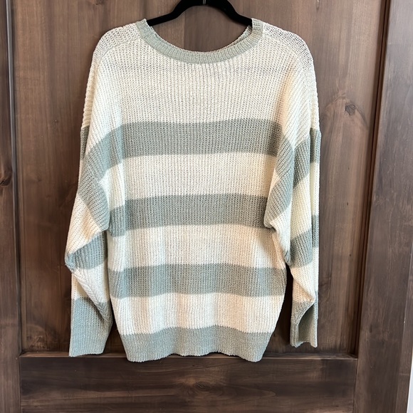 Adorable trendy lightweight striped sweater - Picture 4 of 4